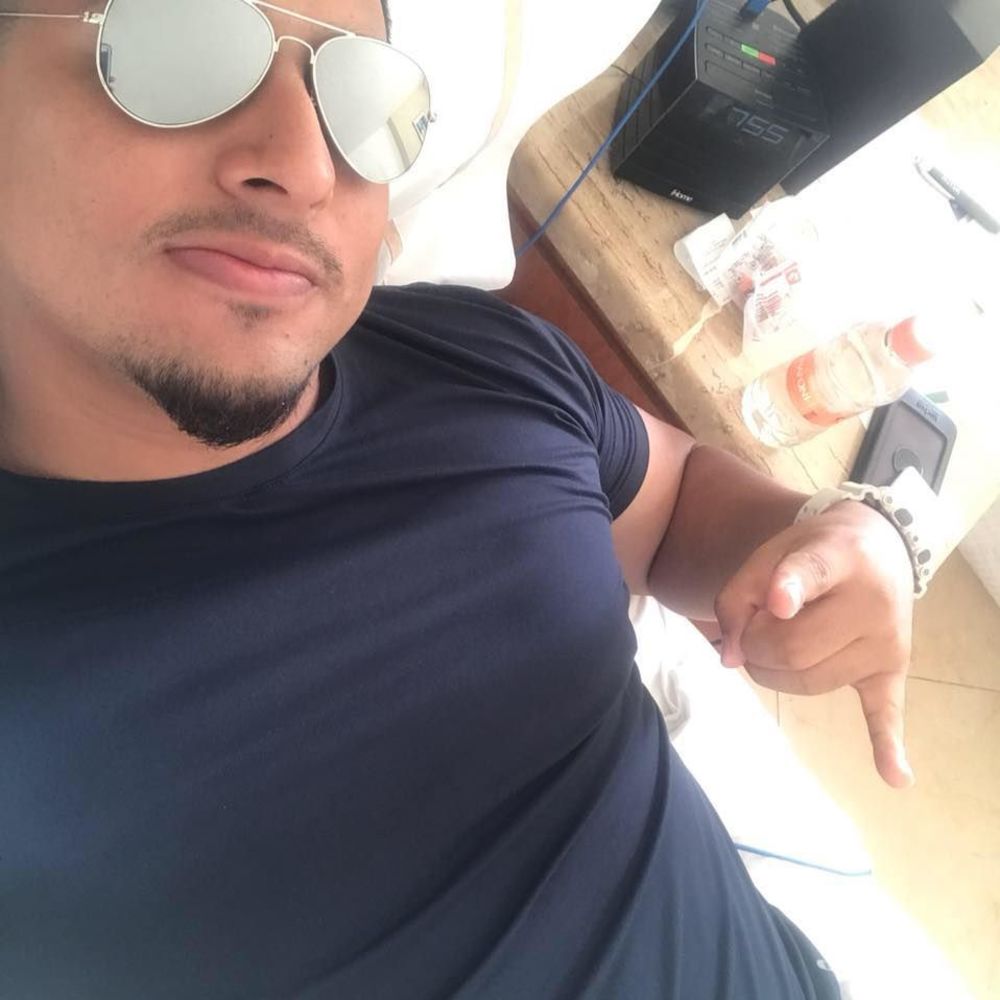 Meet your Posher, Omar
